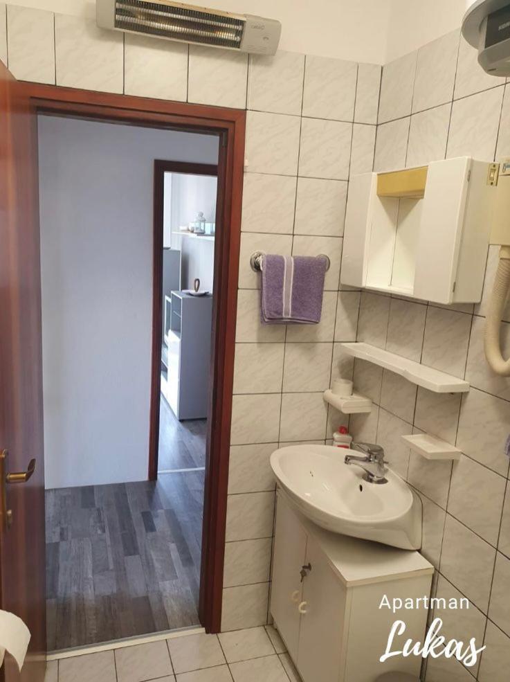 Apartmani Mazzarolli Jadranovo Zimmer foto