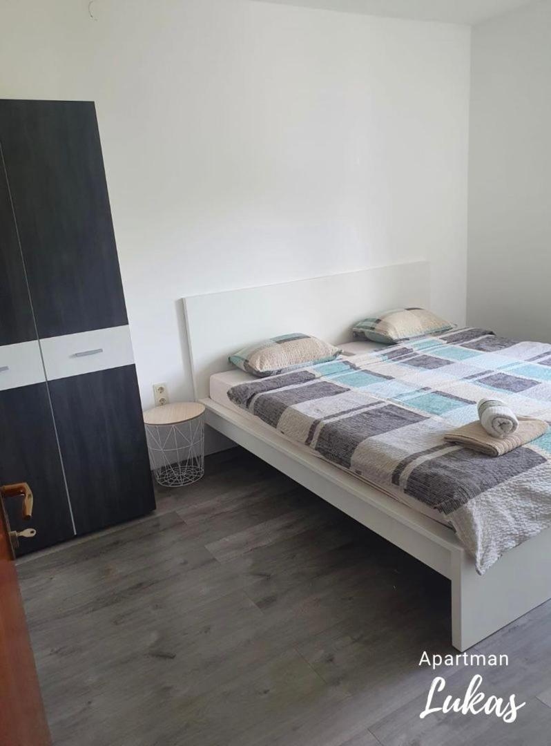 Apartmani Mazzarolli Jadranovo Zimmer foto