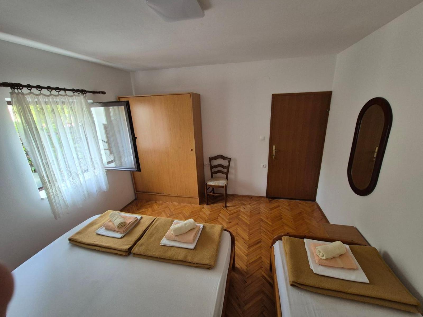 Apartmani Mazzarolli Jadranovo Exterior foto